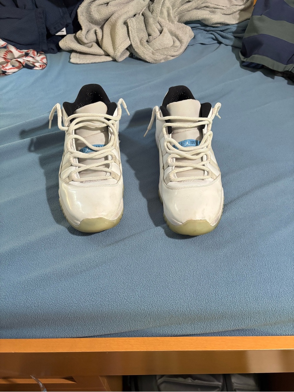 Jordan 11 low retro sneakers - Picture 3 of 3